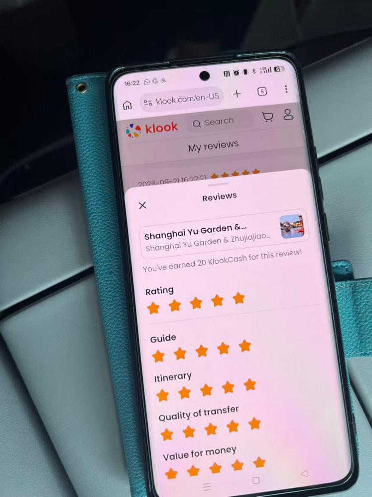 Klook review showing five-star ratings for guide, itinerary, transfer and value for money